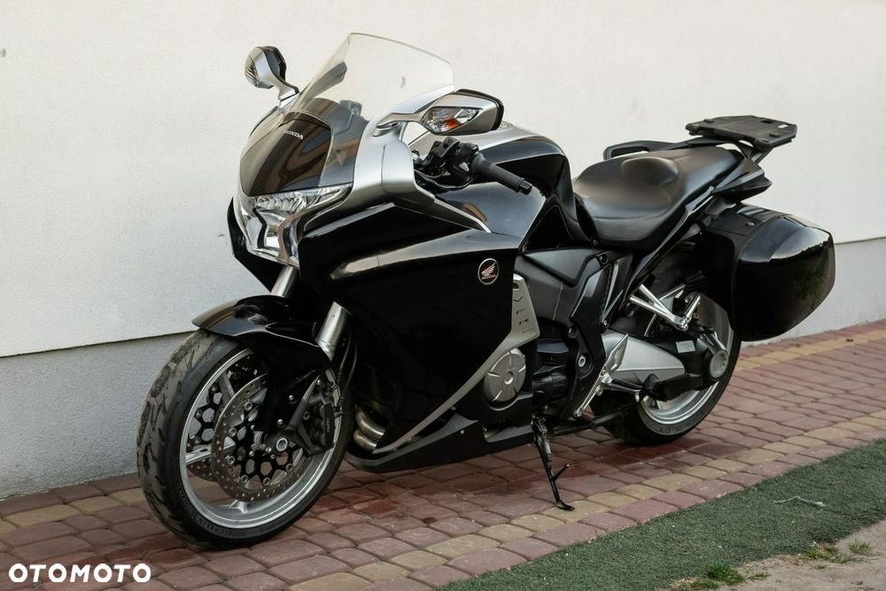 Honda VFR - 6