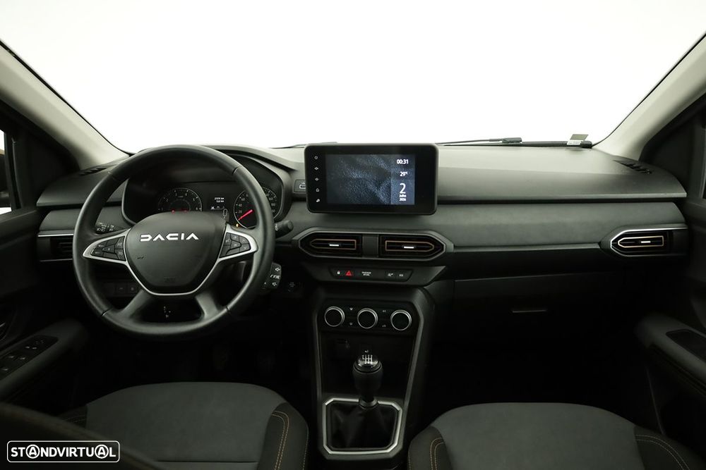Dacia Sandero - 8