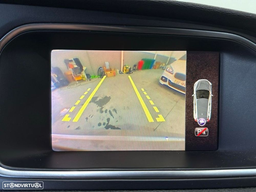 Volvo V40 2.0 D3 Momentum - 13