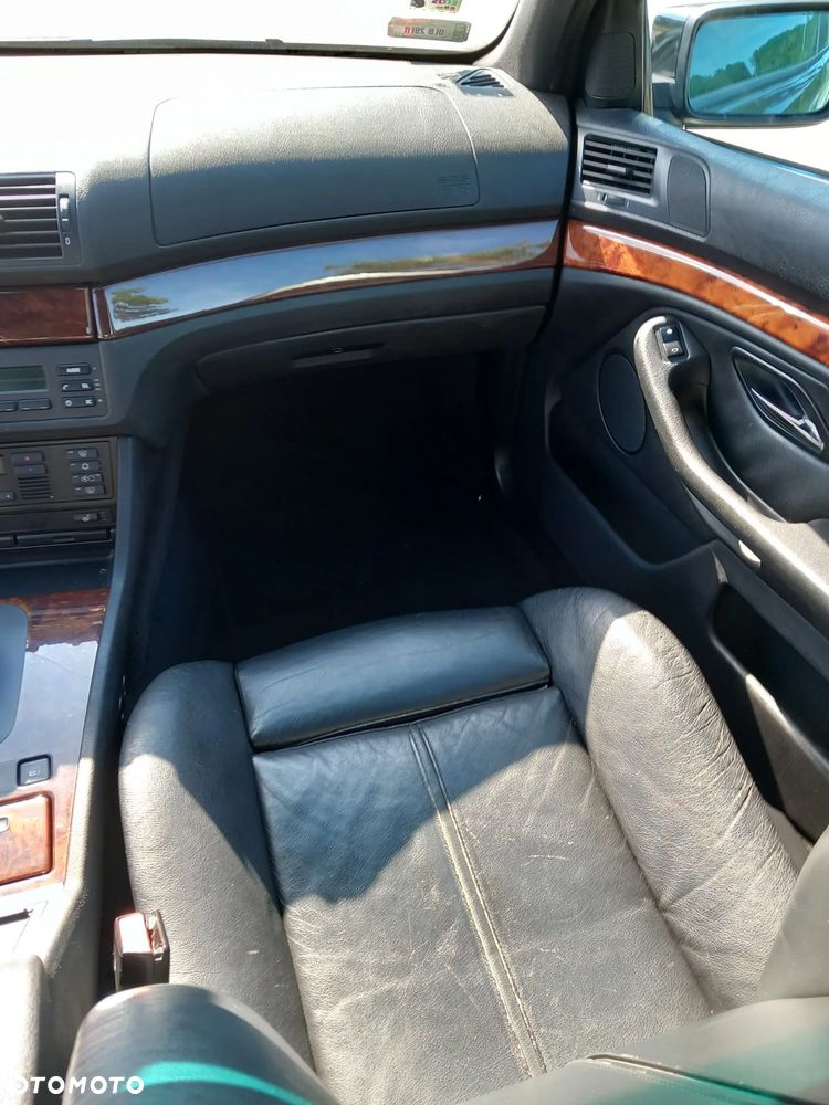 BMW Seria 5 - 24