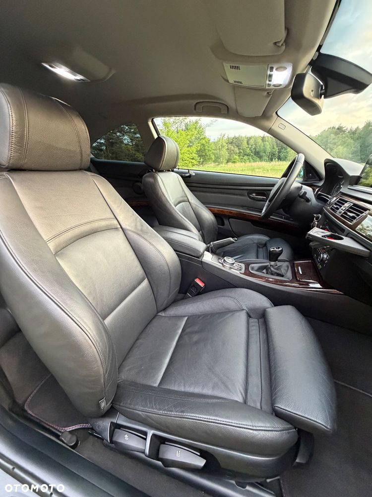 BMW Seria 3 320d - 13