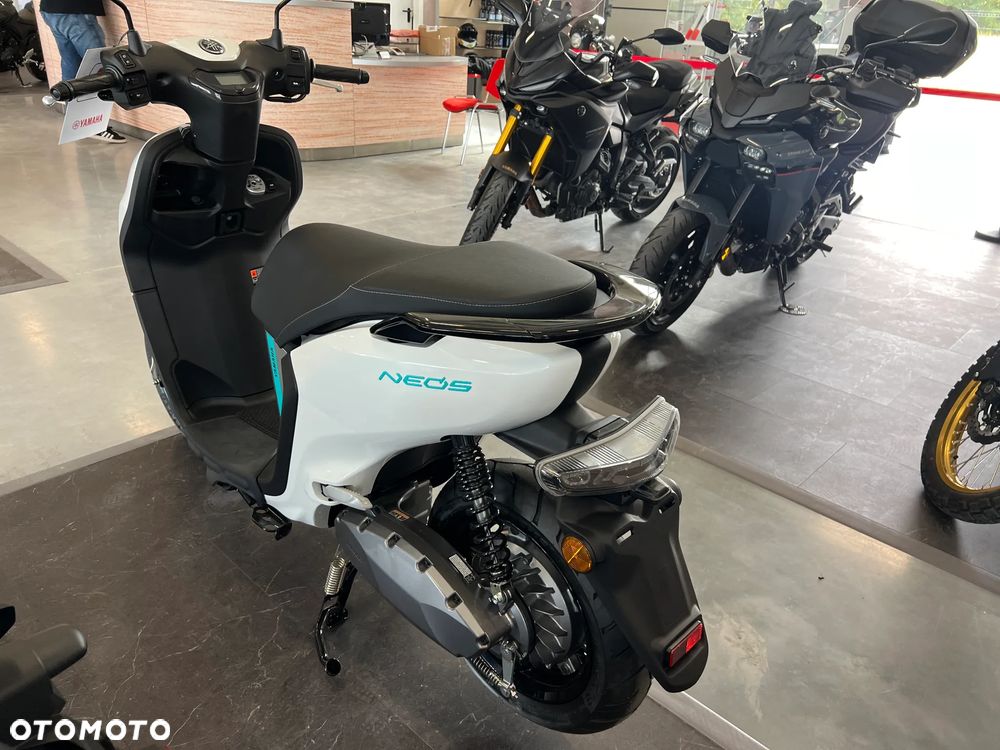 Yamaha Neos - 10