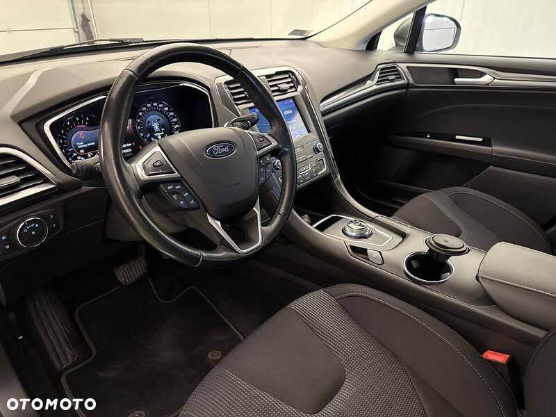 Ford Mondeo - 10