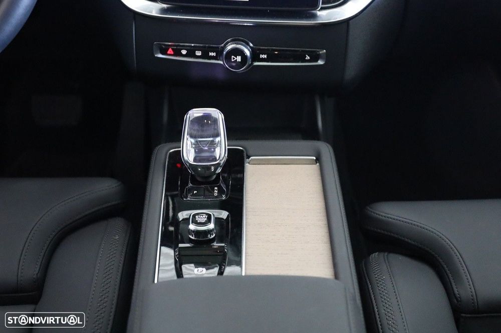 Volvo XC 90 2.0 T8 PHEV Plus Bright AWD - 25