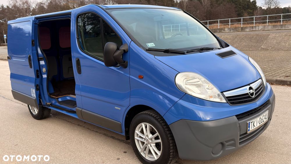 Opel VIVARO - 27