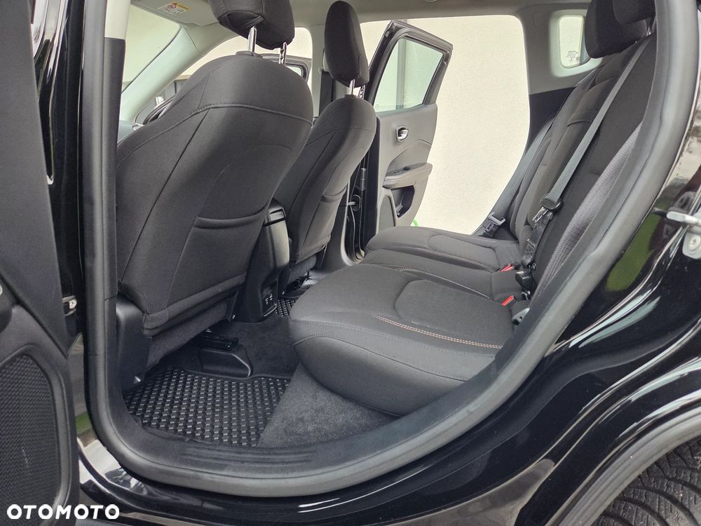 Jeep Compass 1.4 MultiAir Longitude - 17