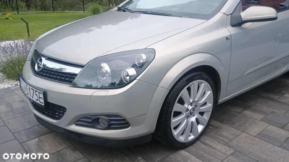 Opel Astra 1.8 Cosmo - 23