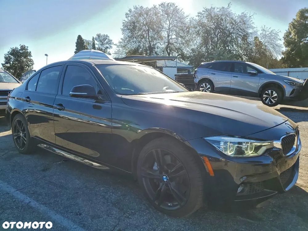 BMW Seria 3 330i Edition M Sport Shadow - 7