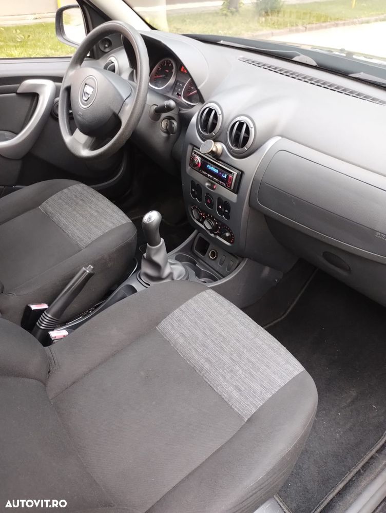 Dacia Duster 1.5 dCi 4x2 Prestige - 9
