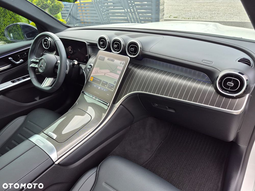Mercedes-Benz GLC - 11