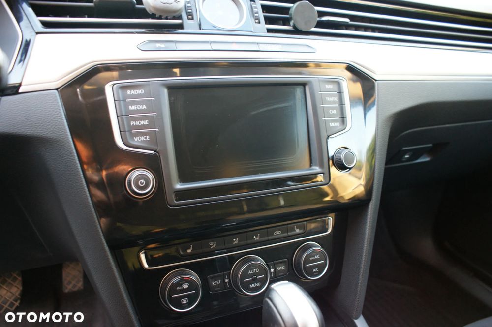 Volkswagen Passat 2.0 TDI BMT 4Mot Highline DSG - 12
