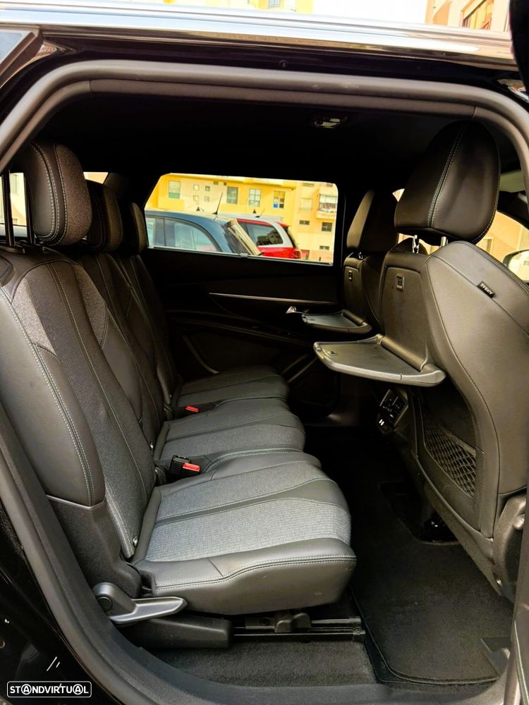 Peugeot 5008 1.2 PureTech Allure Pack EAT8 - 25