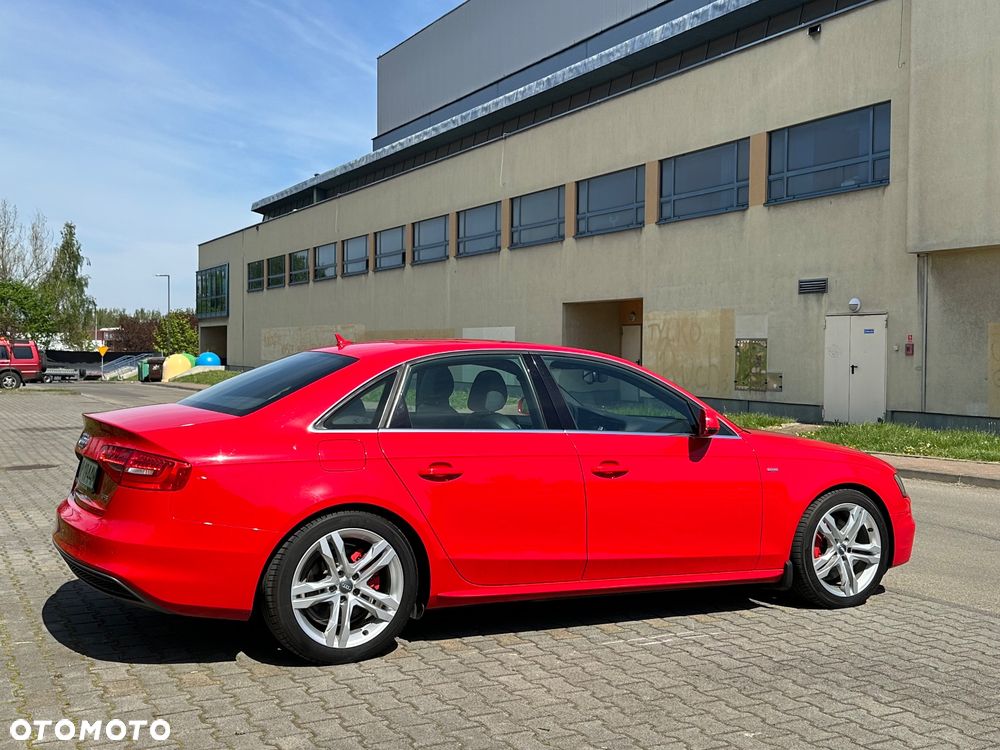 Audi A4 Limousine 1.8 TFSI S line Sportpaket - 13