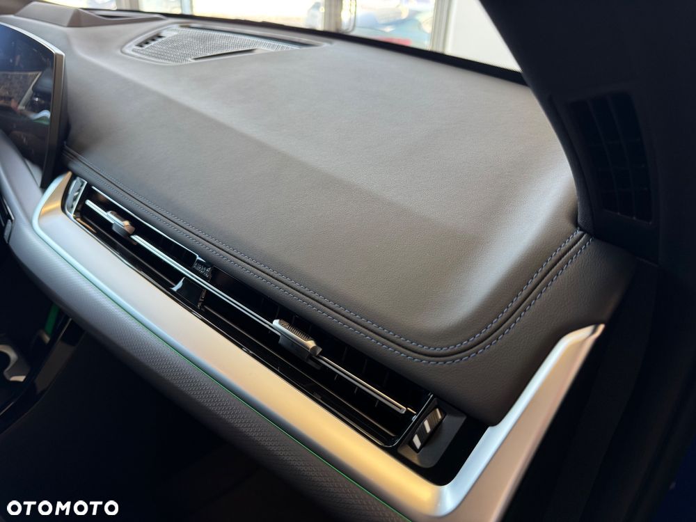 BMW X1 xDrive25e M Sportpaket - 28