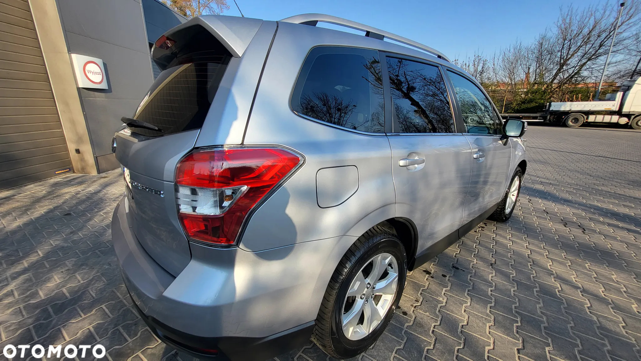 Subaru Forester 2.0i Exclusive - 6