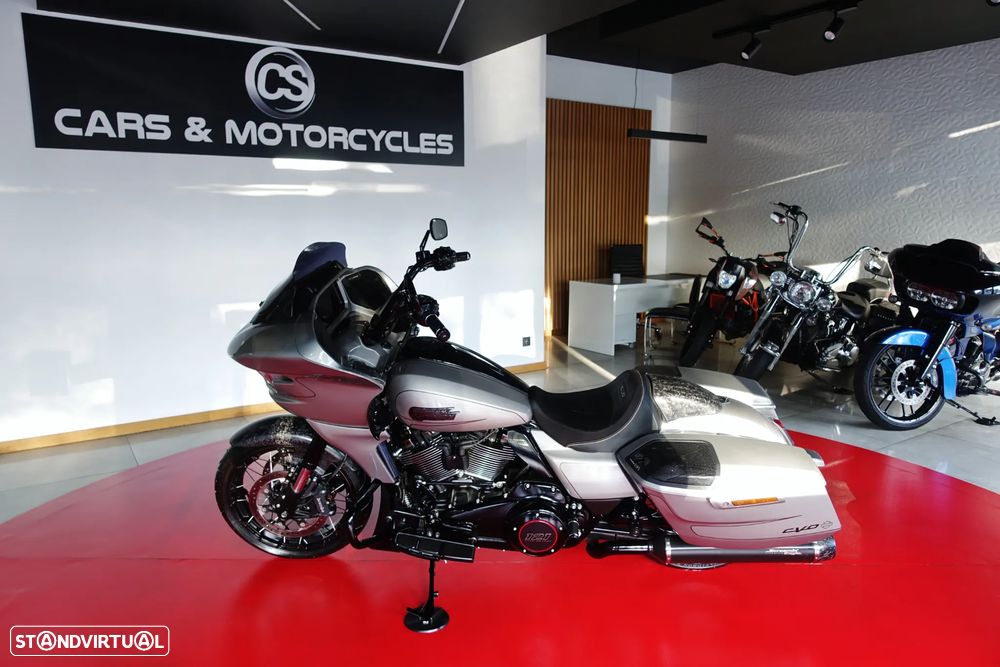 Harley-Davidson Road Glide CVO - 3