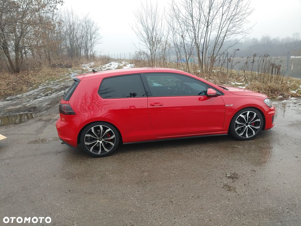 Volkswagen Golf - 7