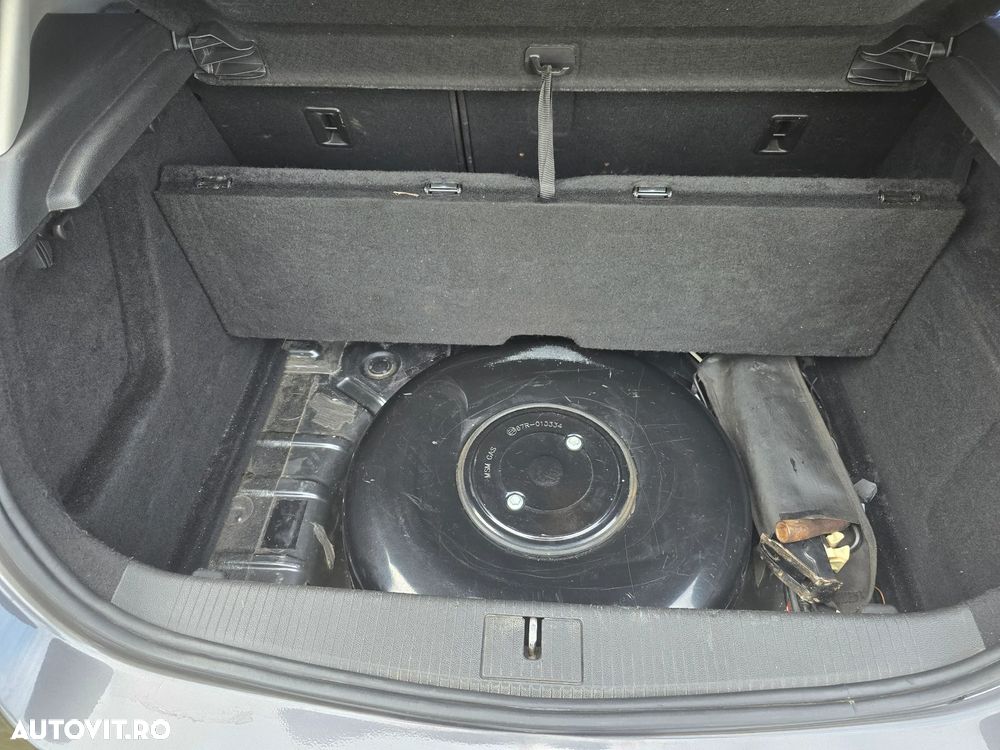 Opel Astra 1.6 Turbo - 13