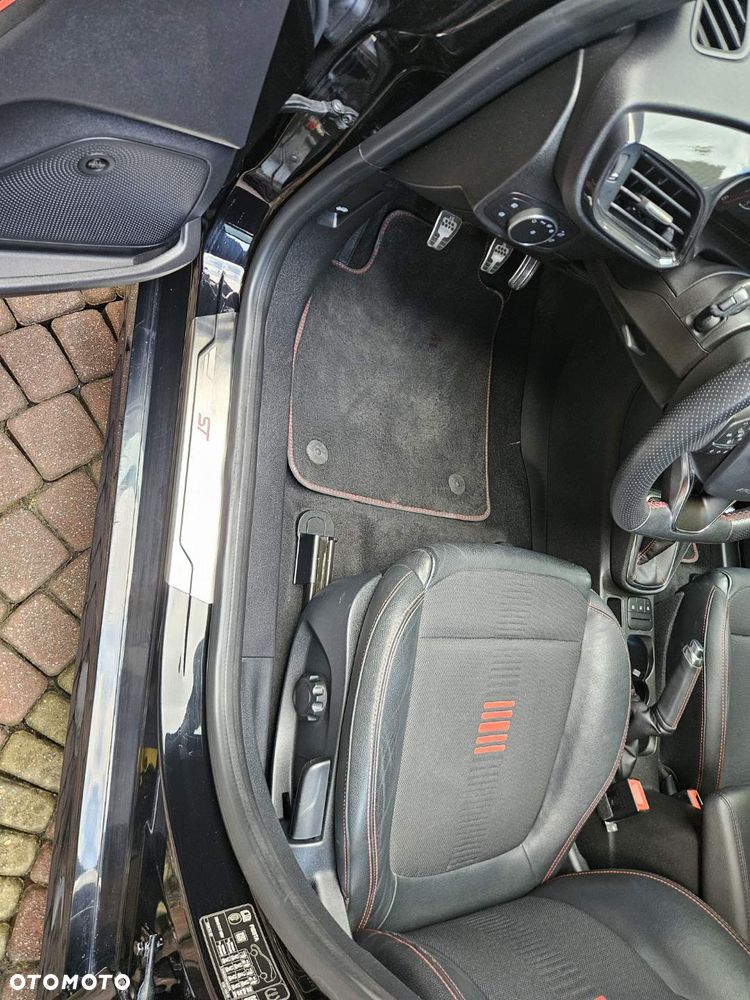 Ford Fiesta 1.0 EcoBoost ST-Line Red ASS - 18