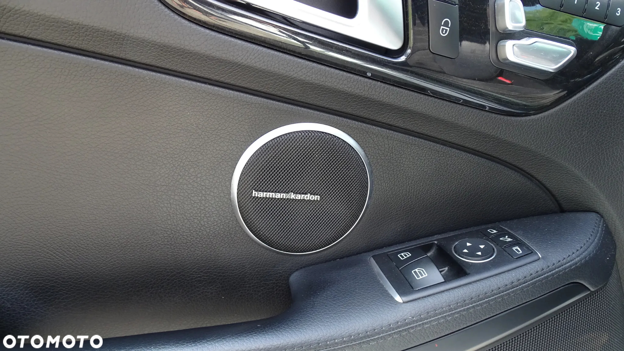 Mercedes-Benz SLC 300 9G-Tronic - 19