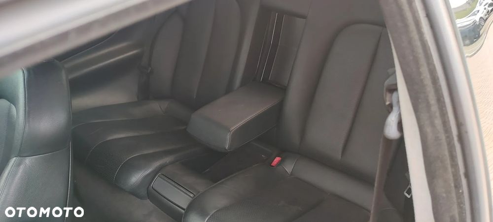 Mercedes-Benz CLK 320 - 11