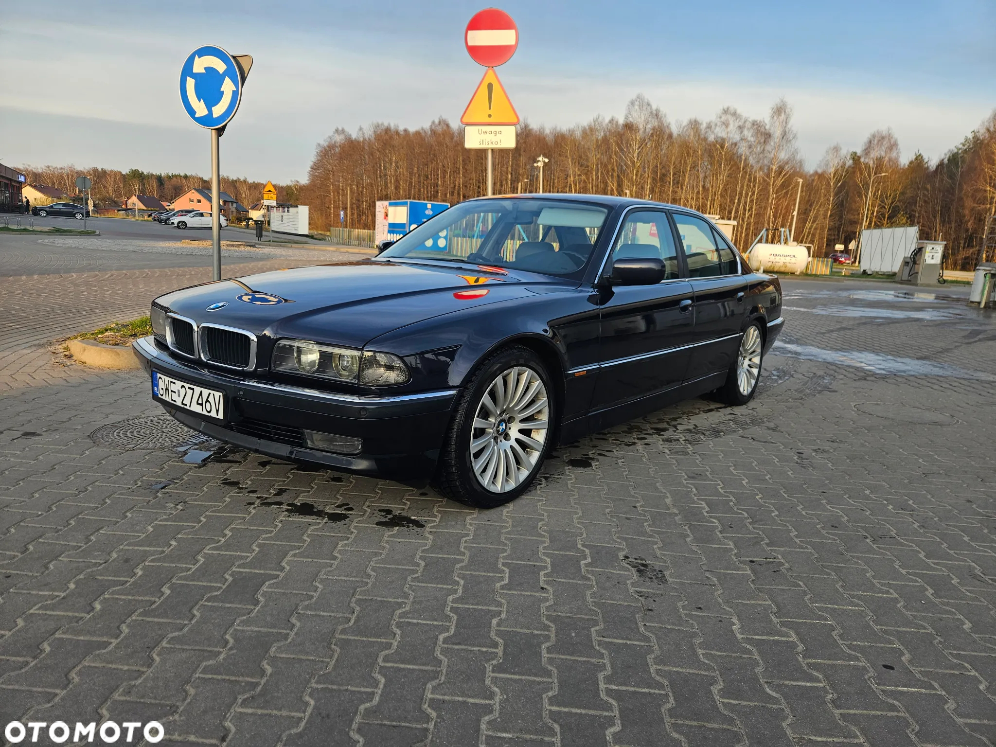 BMW Seria 7 728i L - 8