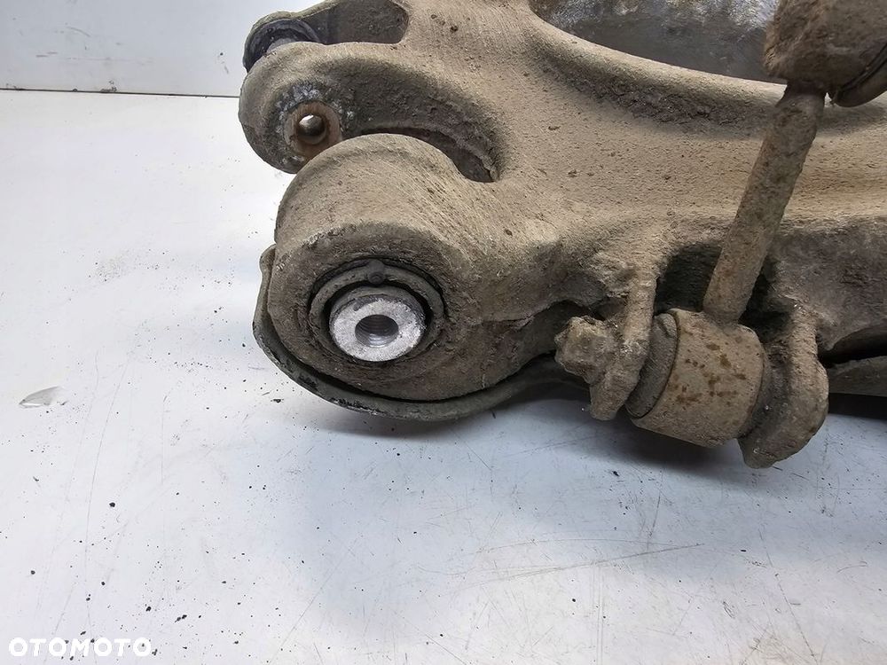 WAHACZ LEWY TYŁ POD PNEUMATYKĘ AUDI A6 C6 4F0505311L - 5