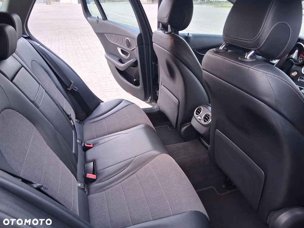 Mercedes-Benz Klasa C 200 d 9G-TRONIC Avantgarde - 22
