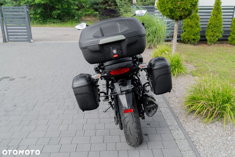 Kawasaki Versys 1000 - 9