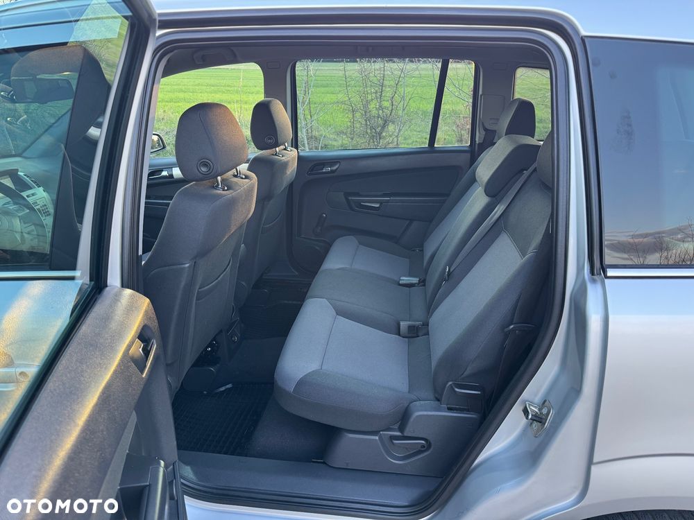 Opel Zafira 1.6 Njoy - 8