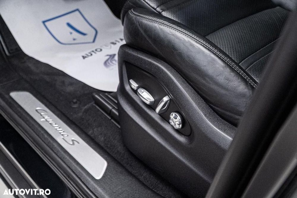 Porsche Cayenne S Tiptronic S Platinum Edition - 24