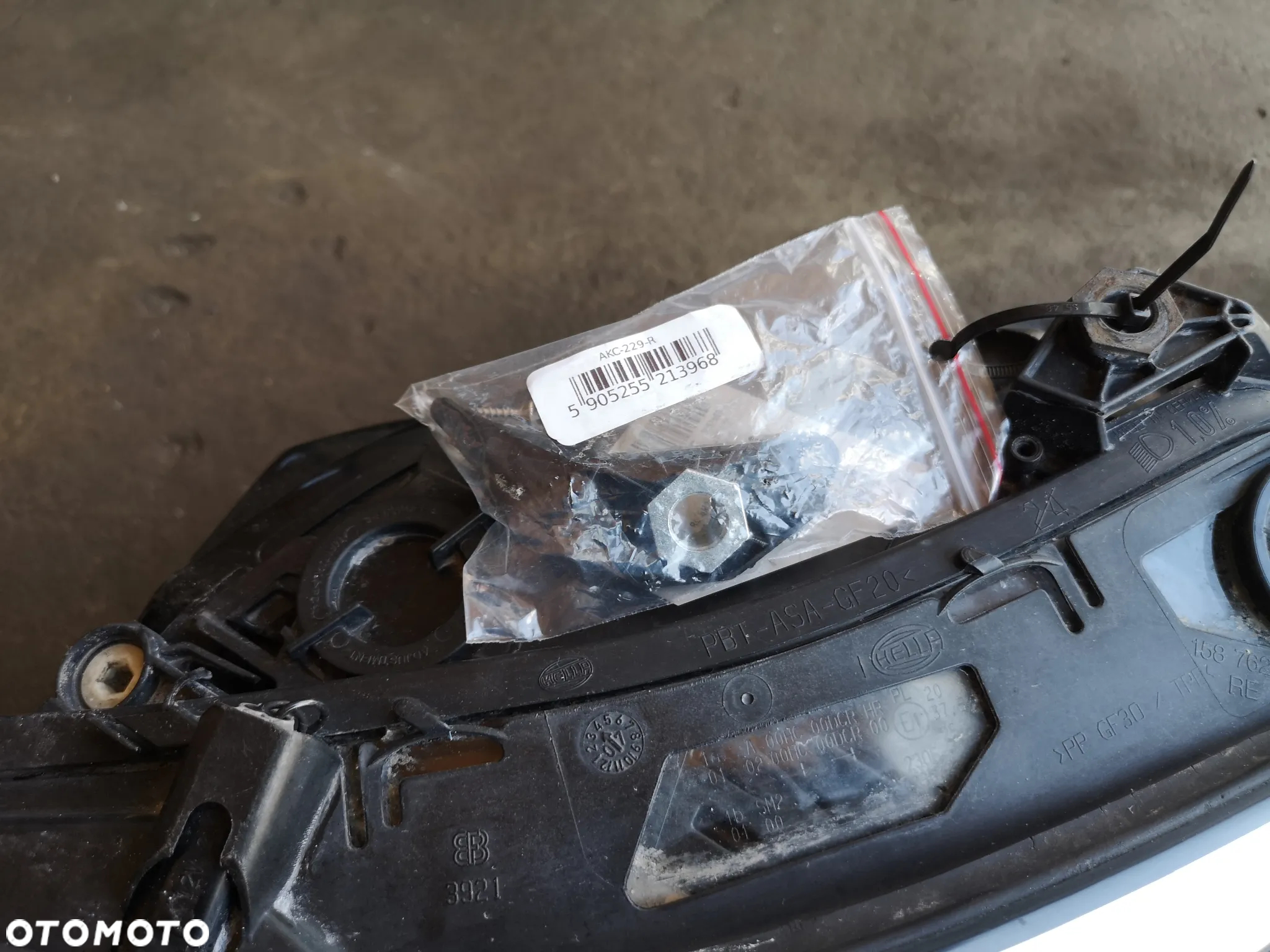 LAMPA PRAWA PRZEDNIA HELLA DYNAMIC XENON D1S BMW 5 E60 E61 LIFT LCI EUROPA 7177734 KOMPLETNA - 9