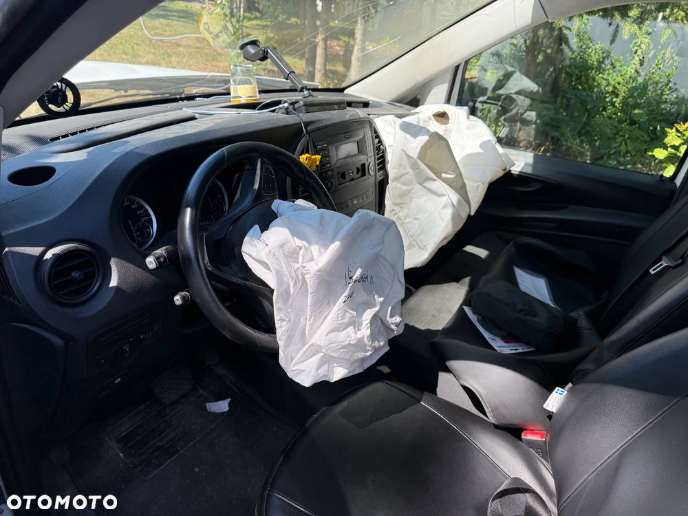 Mercedes-Benz Vito - 32