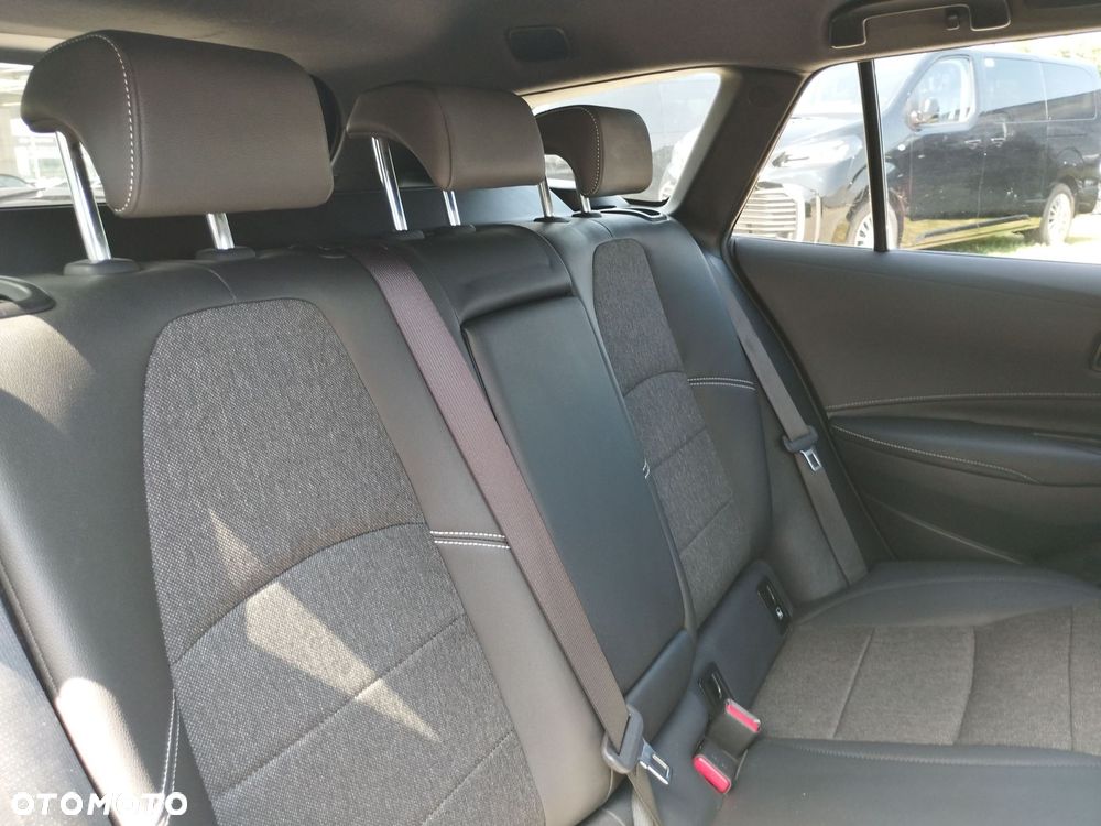 Toyota Corolla 2.0 Hybrid Style - 13