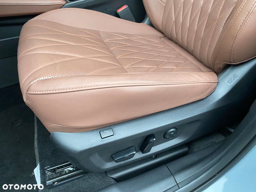 Mitsubishi Outlander - 16