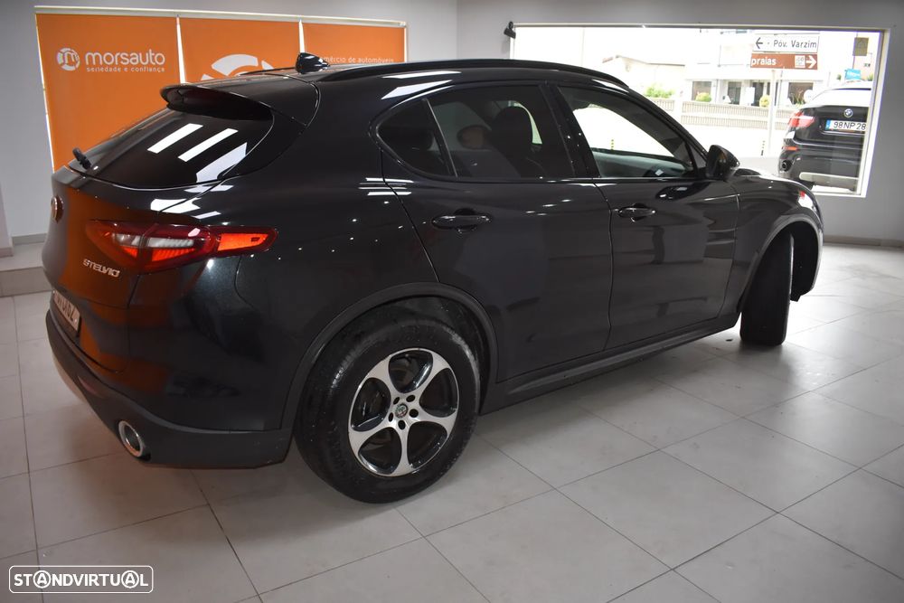 Alfa Romeo Stelvio 2.2 D Super AT8 Q4 - 14