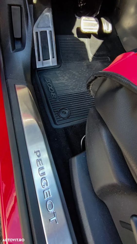 Peugeot 3008 1.6 PureTech Turbo S&S EAT8 GT-Line - 15