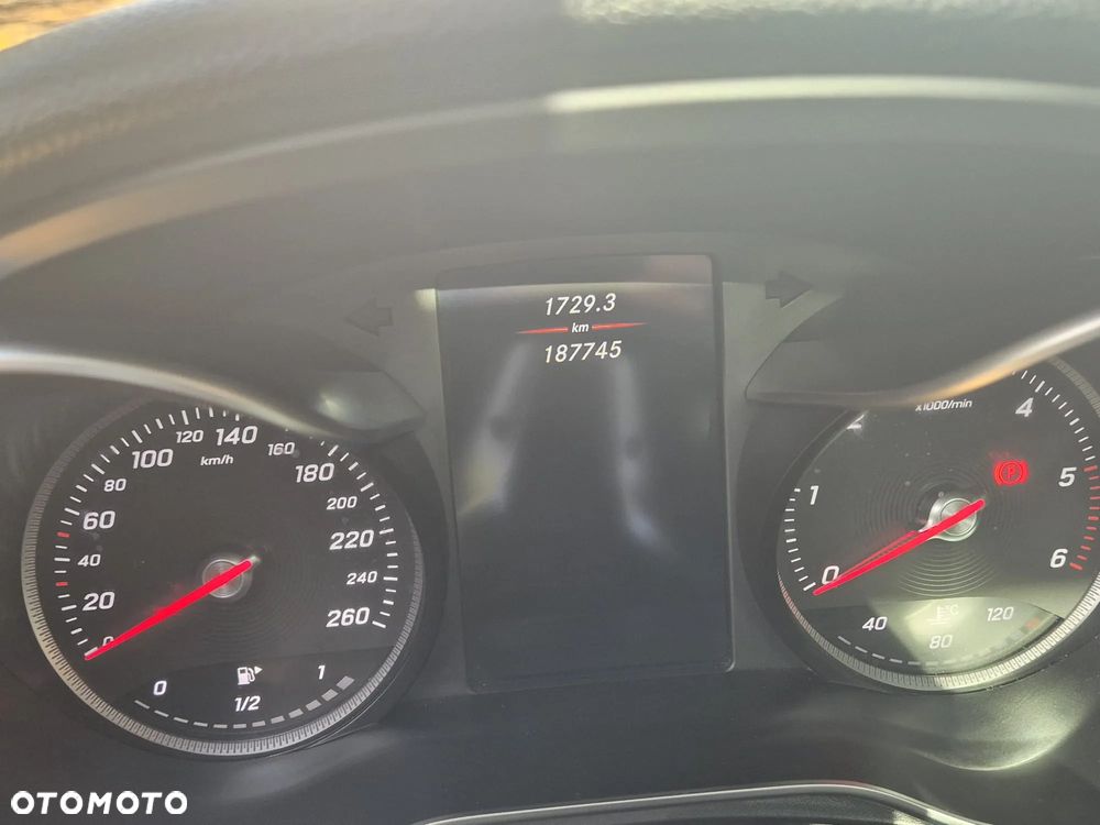 Mercedes-Benz GLC 220 d 4-Matic - 11