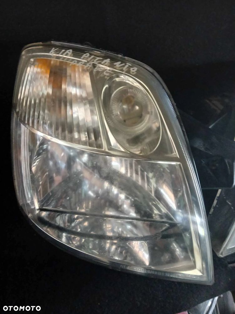 Kia Picanto lampa przednia  prawa, lewa - 2