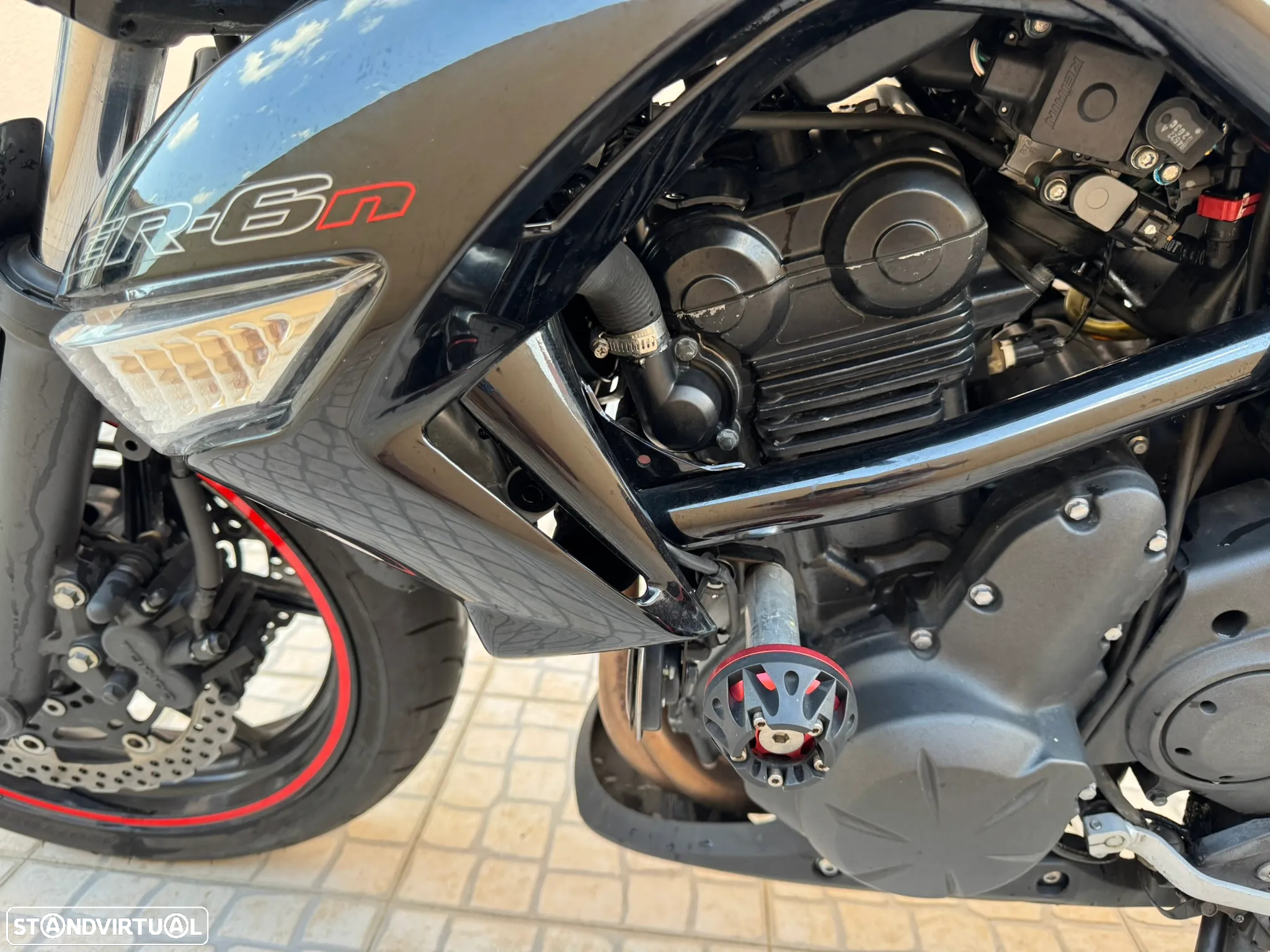 Kawasaki ER ER-6N - 3