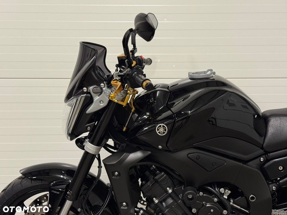 Yamaha FZ - 27
