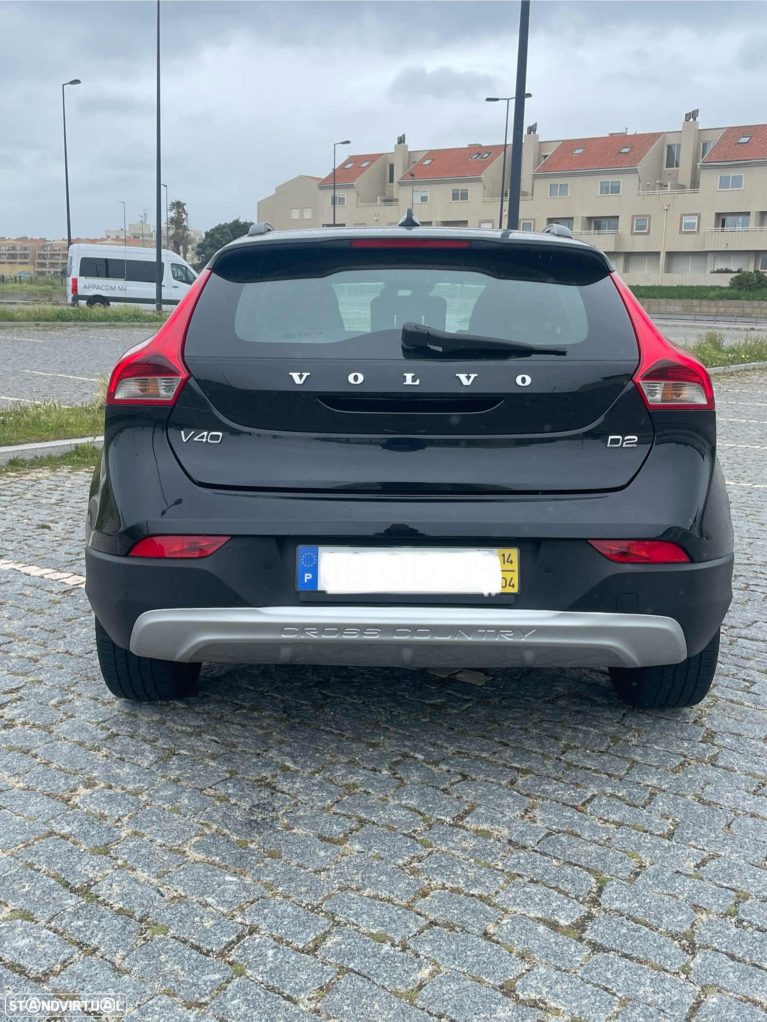 Volvo V40 Cross Country 1.6 D2 Momentum - 3