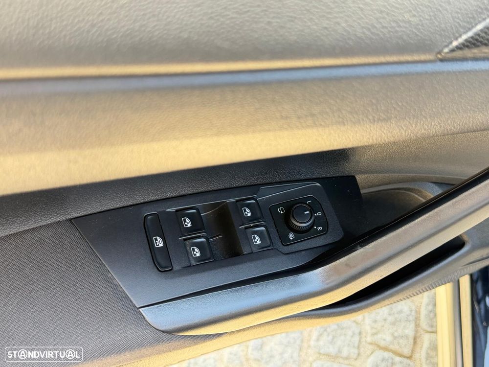 VW Taigo 1.0 TSI Urban - 14