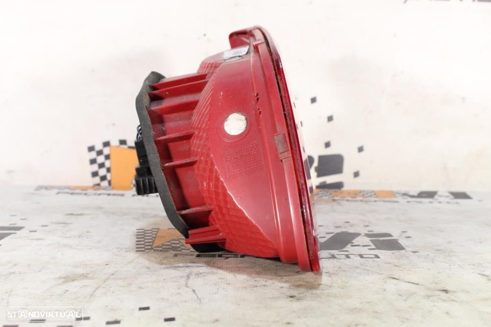 Farolim Direito Volkswagen Passat (362)  90004896 / Mala Passageiro - 4