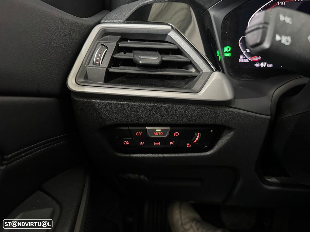 BMW 330 e Pack M Auto - 17
