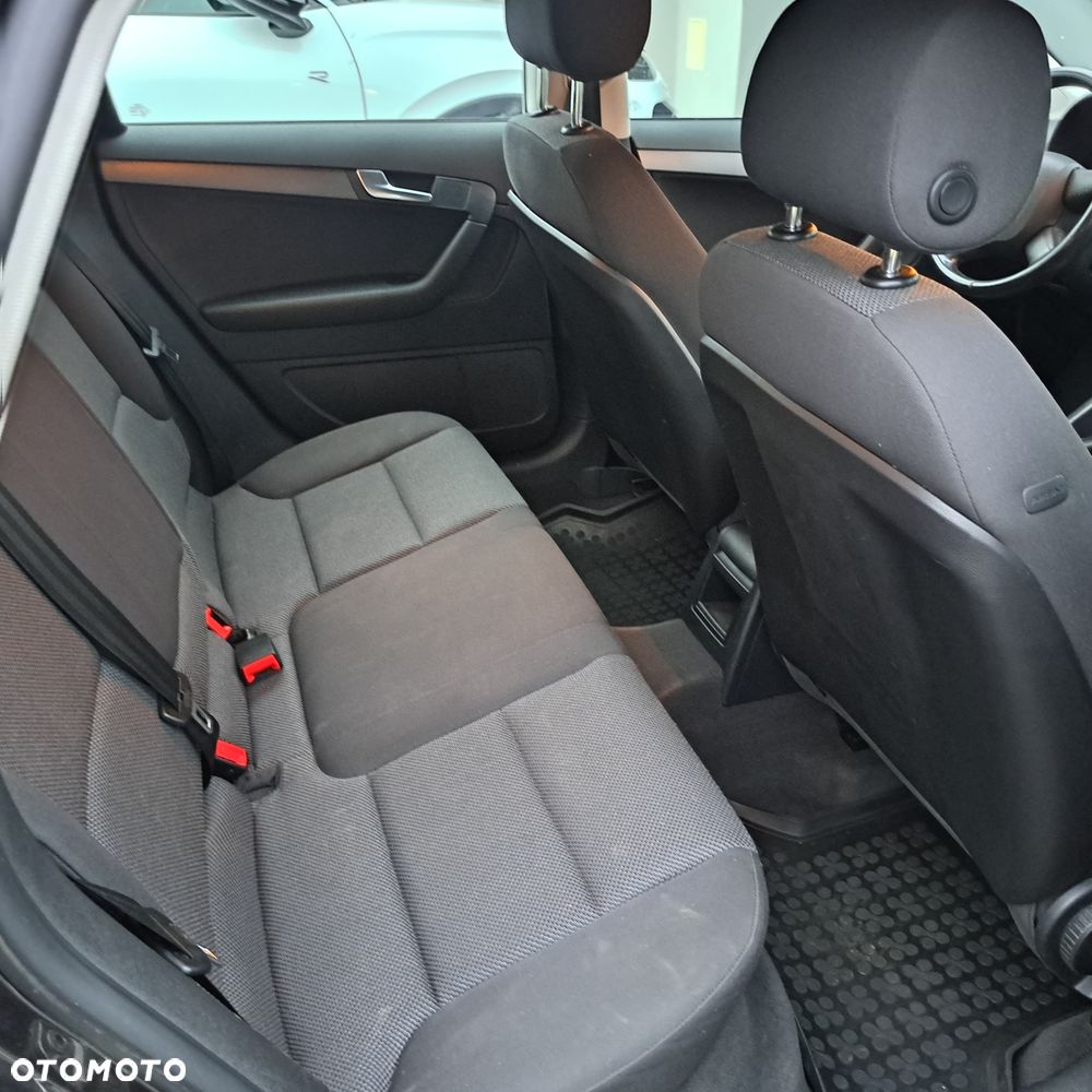 Audi A3 Sportback - 8