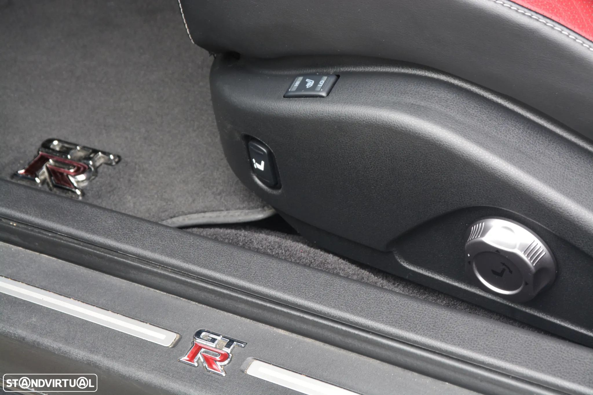 Nissan GT-R 3.8 V6 Black Edition - 33