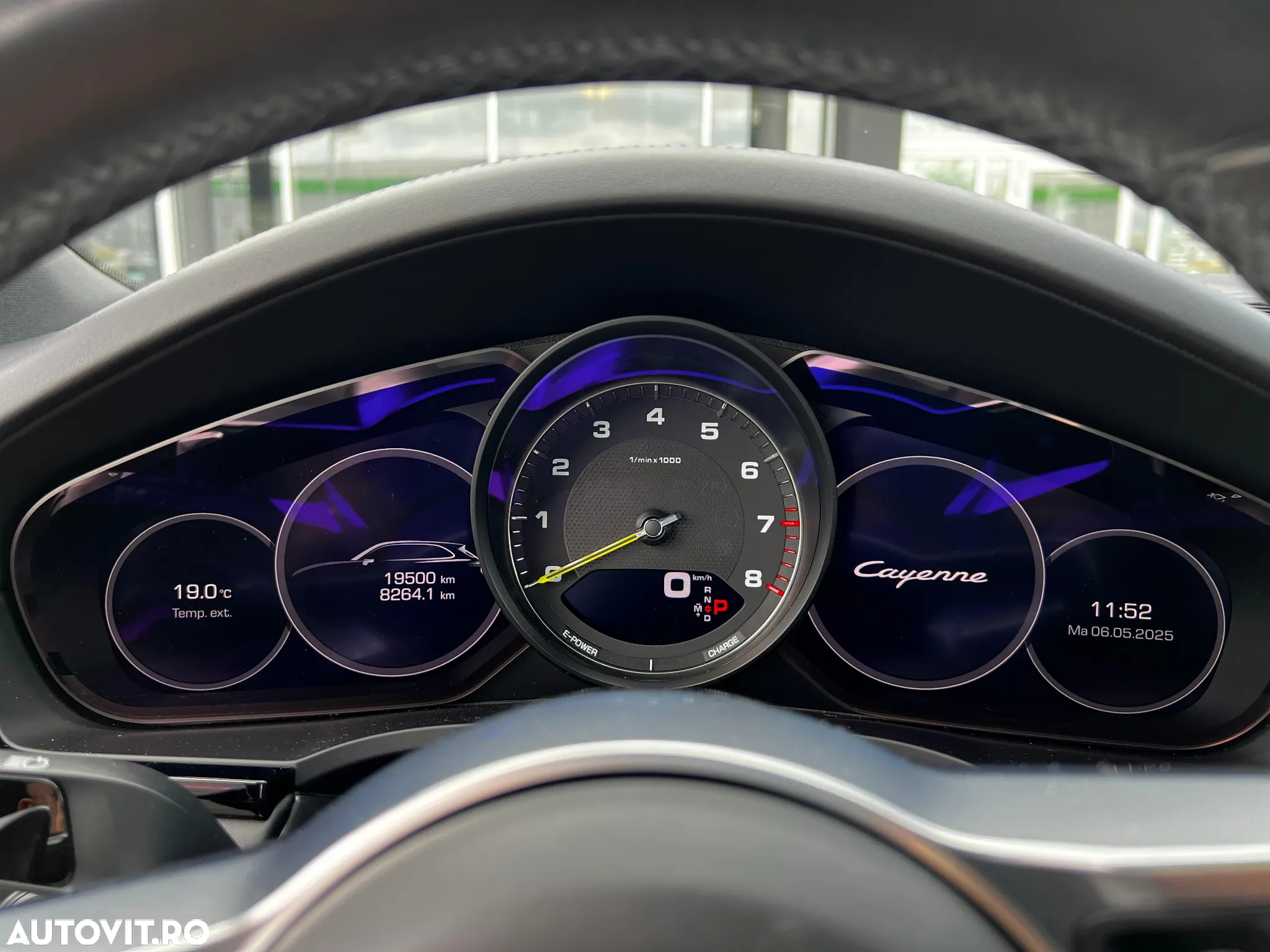 Porsche Cayenne - 27