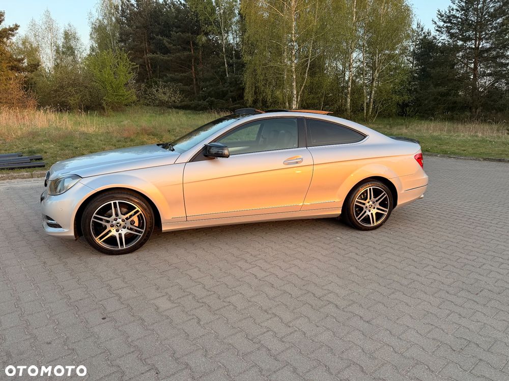 Mercedes-Benz Klasa C 180 (BlueEFFICIENCY) - 3