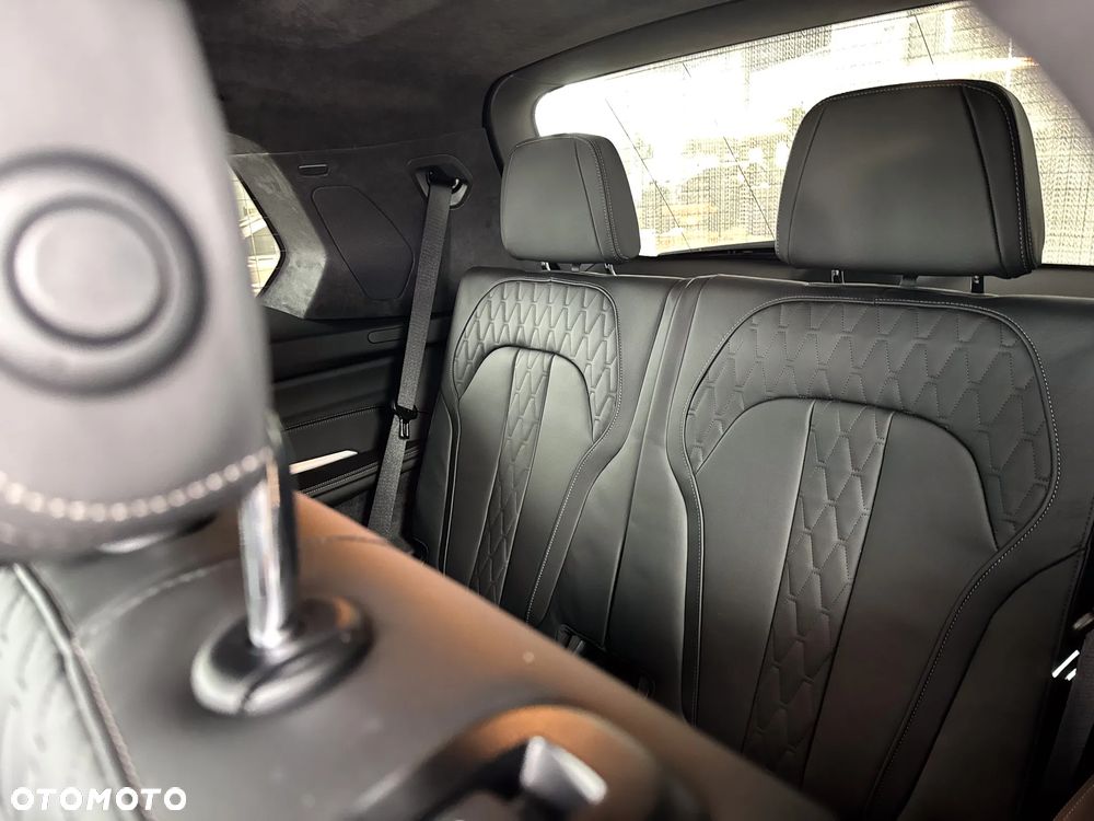 BMW X7 xDrive40d mHEV sport - 25